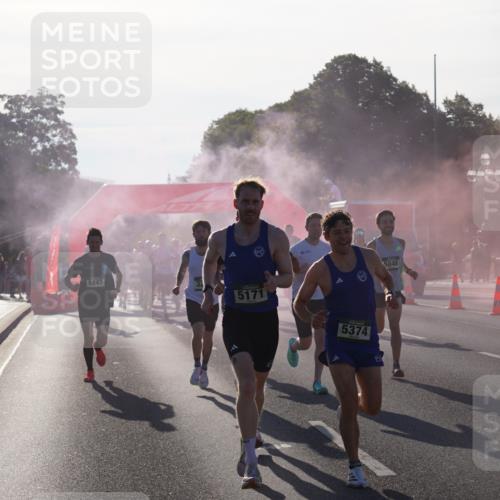 07.09.2025 - BARMER Alsterlauf Yannick Fuchs http://msf.ph/oto/8729943 07.09.2025 08:57:21 Laufen 8247, 5171, 5374, 5046 meine-sportfotos.de