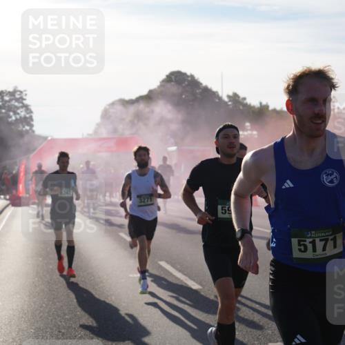 07.09.2025 - BARMER Alsterlauf Yannick Fuchs http://msf.ph/oto/8729958 07.09.2025 08:57:22 Laufen 3271, 59, 5171 meine-sportfotos.de