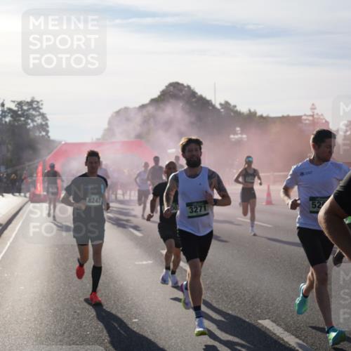 07.09.2025 - BARMER Alsterlauf Yannick Fuchs http://msf.ph/oto/8729965 07.09.2025 08:57:23 Laufen 8247, 3271, 52, 59 meine-sportfotos.de