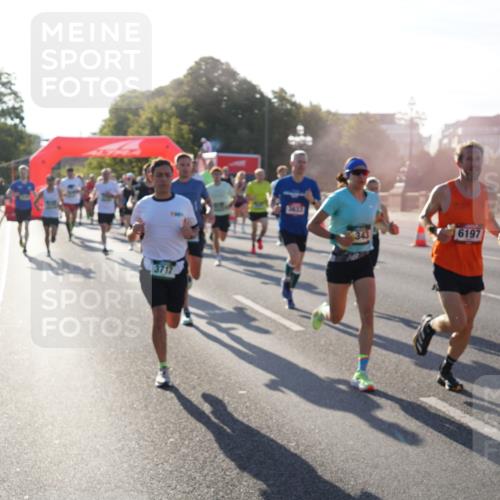 07.09.2025 - BARMER Alsterlauf Yannick Fuchs http://msf.ph/oto/8730021 07.09.2025 08:57:34 Laufen 3717, 6197 meine-sportfotos.de