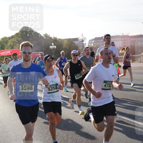 07.09.2025 - BARMER Alsterlauf Yannick Fuchs http://msf.ph/oto/8730043 07.09.2025 08:57:37 Laufen 4446, 5763, 2083, 3598, 5258, 4639, 798, 4782 meine-sportfotos.de