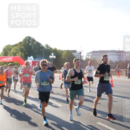07.09.2025 - BARMER Alsterlauf Yannick Fuchs http://msf.ph/oto/8730065 07.09.2025 08:57:40 Laufen 5913, 5749, 4037 meine-sportfotos.de