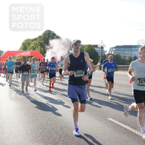07.09.2025 - BARMER Alsterlauf Yannick Fuchs http://msf.ph/oto/8730119 07.09.2025 08:57:49 Laufen 4444, 4083, 8270, 1597, 3999, 5582, 2871, 4916 meine-sportfotos.de