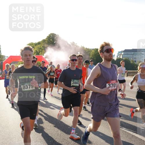 07.09.2025 - BARMER Alsterlauf Yannick Fuchs http://msf.ph/oto/8730150 07.09.2025 08:57:53 Laufen 8455, 8375, 2869, 3701, 318, 6259 meine-sportfotos.de