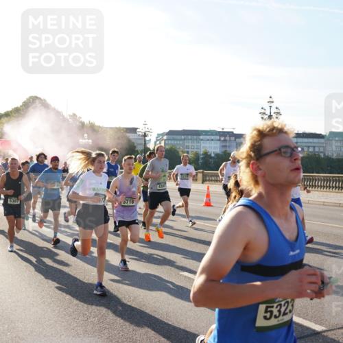07.09.2025 - BARMER Alsterlauf Yannick Fuchs http://msf.ph/oto/8730174 07.09.2025 08:57:56 Laufen 6210, 6307, 5387, 191, 5716, 5210, 4303, 5323, 15 meine-sportfotos.de