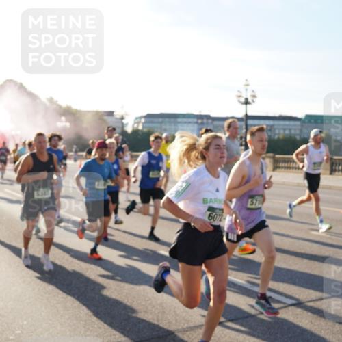 07.09.2025 - BARMER Alsterlauf Yannick Fuchs http://msf.ph/oto/8730187 07.09.2025 08:57:57 Laufen 571, 6072 meine-sportfotos.de