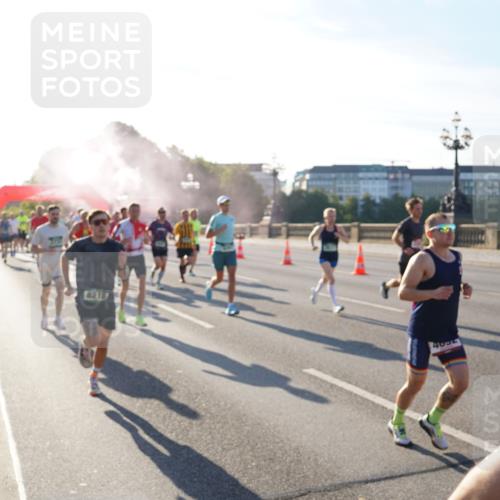 07.09.2025 - BARMER Alsterlauf Yannick Fuchs http://msf.ph/oto/8730203 07.09.2025 08:57:59 Laufen 8218 meine-sportfotos.de