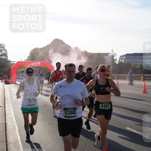 07.09.2025 - BARMER Alsterlauf Yannick Fuchs http://msf.ph/oto/8730228 07.09.2025 08:58:08 Laufen 444, 2212, 5388, 4482, 3814 meine-sportfotos.de
