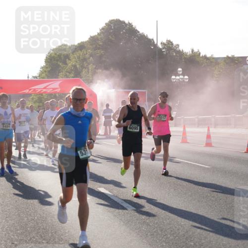 07.09.2025 - BARMER Alsterlauf Yannick Fuchs http://msf.ph/oto/8730279 07.09.2025 08:58:18 Laufen 2799, 5139, 2011, 5484, 210, 531, 6095, 2017 meine-sportfotos.de