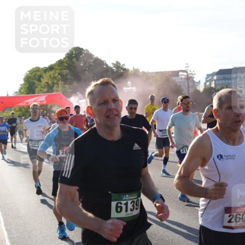 07.09.2025 - BARMER Alsterlauf Yannick Fuchs http://msf.ph/oto/8730323 07.09.2025 08:58:23 Laufen 4383, 26, 6139, 309, 21, 36, 2601, 51 meine-sportfotos.de