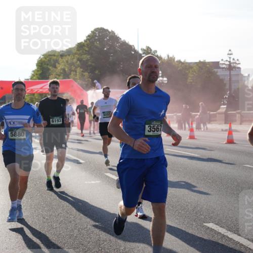 07.09.2025 - BARMER Alsterlauf Yannick Fuchs http://msf.ph/oto/8730337 07.09.2025 08:58:27 Laufen 5880, 6193, 605, 3567, 5110 meine-sportfotos.de