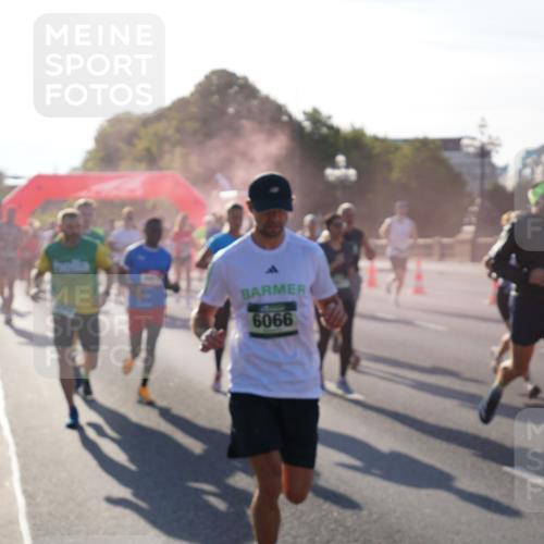 07.09.2025 - BARMER Alsterlauf Yannick Fuchs http://msf.ph/oto/8730388 07.09.2025 08:58:34 Laufen 9909 meine-sportfotos.de