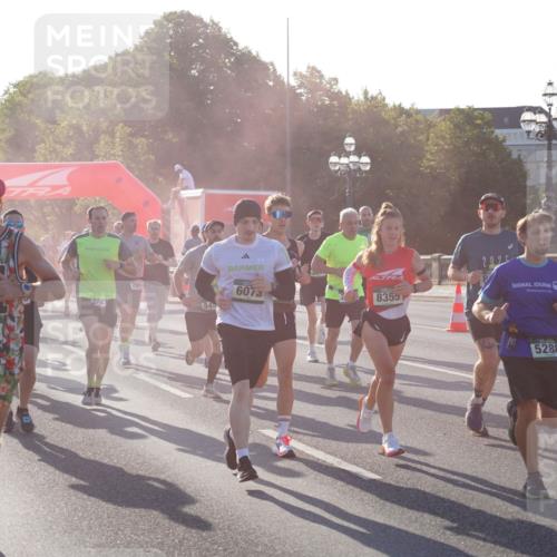 07.09.2025 - BARMER Alsterlauf Yannick Fuchs http://msf.ph/oto/8730403 07.09.2025 08:58:38 Laufen 2811, 94, 4927, 2121, 2954, 6073, 8355, 545, 5143, 5288 meine-sportfotos.de