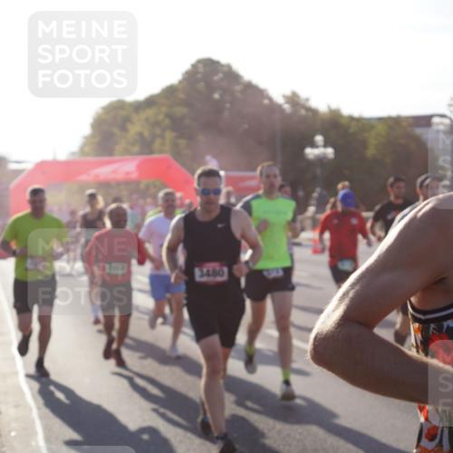 07.09.2025 - BARMER Alsterlauf Yannick Fuchs http://msf.ph/oto/8730419 07.09.2025 08:58:39 Laufen 3480, 36 meine-sportfotos.de