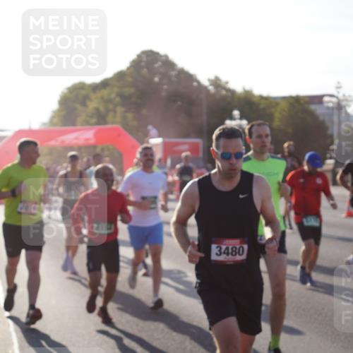 07.09.2025 - BARMER Alsterlauf Yannick Fuchs http://msf.ph/oto/8730426 07.09.2025 08:58:40 Laufen 2011, 3480, 5 meine-sportfotos.de