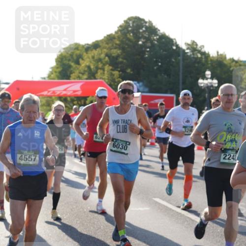 07.09.2025 - BARMER Alsterlauf Yannick Fuchs http://msf.ph/oto/8730557 07.09.2025 08:59:07 Laufen 4557, 6030, 2242, 36, 243 meine-sportfotos.de