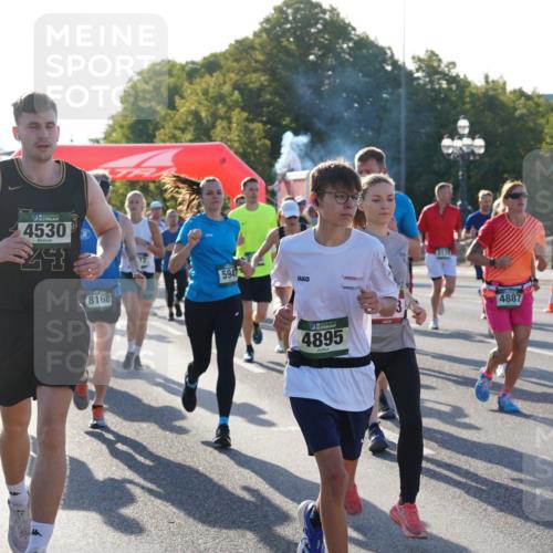 07.09.2025 - BARMER Alsterlauf Yannick Fuchs http://msf.ph/oto/8730592 07.09.2025 08:59:13 Laufen 4530, 24, 8168, 5947, 4895, 2170, 4887, 488 meine-sportfotos.de