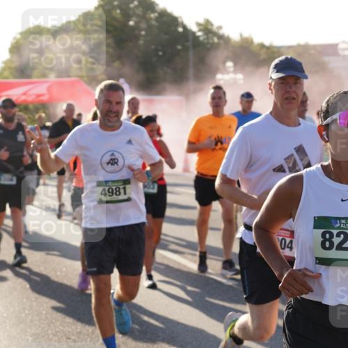 07.09.2025 - BARMER Alsterlauf Yannick Fuchs http://msf.ph/oto/8730711 07.09.2025 08:59:34 Laufen 4306, 4981, 36, 048259 meine-sportfotos.de