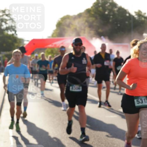 07.09.2025 - BARMER Alsterlauf Yannick Fuchs http://msf.ph/oto/8730723 07.09.2025 08:59:35 Laufen 8306, 5313 meine-sportfotos.de