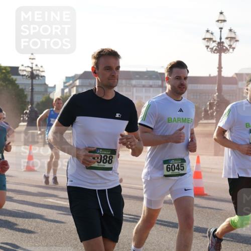 07.09.2025 - BARMER Alsterlauf Yannick Fuchs http://msf.ph/oto/8730752 07.09.2025 08:59:42 Laufen 2565, 6065, 36, 388, 6045, 8118 meine-sportfotos.de