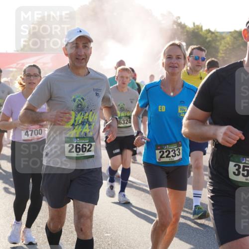 07.09.2025 - BARMER Alsterlauf Yannick Fuchs http://msf.ph/oto/8730759 07.09.2025 08:59:43 Laufen 3572, 5326, 36, 10, 4700, 36, 2662, 6324, 2233, 36, 3563 meine-sportfotos.de