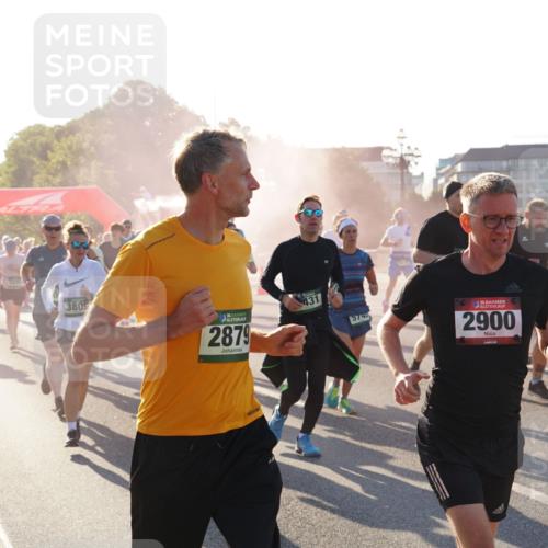 07.09.2025 - BARMER Alsterlauf Yannick Fuchs http://msf.ph/oto/8730786 07.09.2025 08:59:47 Laufen 444, 3809, 136, 2879, 431, 5749, 36, 2900, 8050, 5047 meine-sportfotos.de