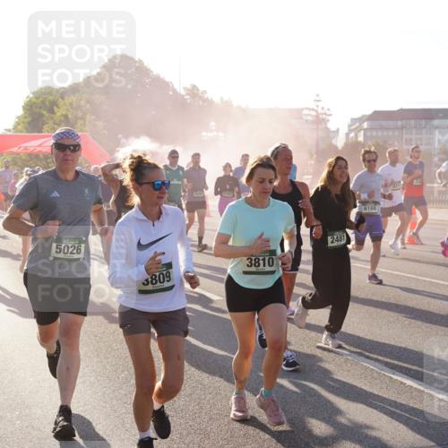 07.09.2025 - BARMER Alsterlauf Yannick Fuchs http://msf.ph/oto/8730802 07.09.2025 08:59:49 Laufen 44444, 5078, 5367, 5750, 5026, 3809, 3810, 2481, 6169, 8311, 230 meine-sportfotos.de