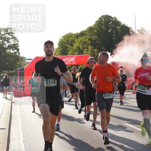 07.09.2025 - BARMER Alsterlauf Yannick Fuchs http://msf.ph/oto/8730864 07.09.2025 08:59:59 Laufen 3160, 5316, 6151, 6150, 3543 meine-sportfotos.de