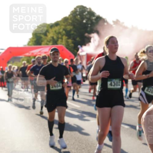 07.09.2025 - BARMER Alsterlauf Yannick Fuchs http://msf.ph/oto/8730889 07.09.2025 09:00:03 Laufen 2484, 4302, 8207 meine-sportfotos.de