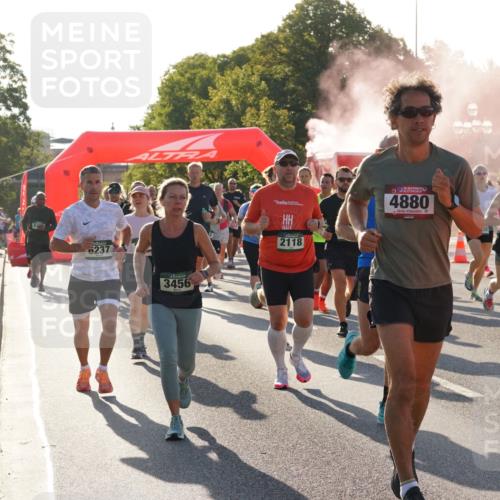 07.09.2025 - BARMER Alsterlauf Yannick Fuchs http://msf.ph/oto/8730909 07.09.2025 09:00:07 Laufen 6237, 3456, 4880, 2118, 4977, 44 meine-sportfotos.de