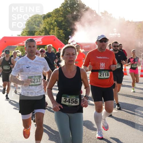 07.09.2025 - BARMER Alsterlauf Yannick Fuchs http://msf.ph/oto/8730916 07.09.2025 09:00:08 Laufen 5729, 237, 36, 3456, 2118, 4267, 3081, 4196 meine-sportfotos.de