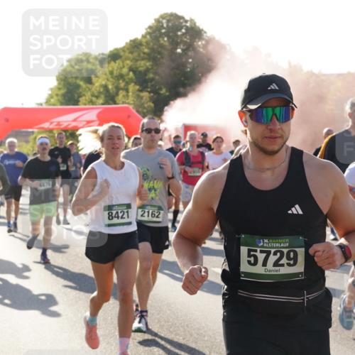 07.09.2025 - BARMER Alsterlauf Yannick Fuchs http://msf.ph/oto/8730933 07.09.2025 09:00:11 Laufen 8421, 2162, 36, 5729 meine-sportfotos.de