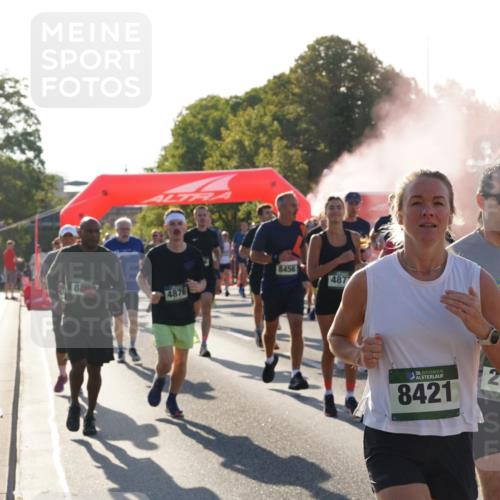07.09.2025 - BARMER Alsterlauf Yannick Fuchs http://msf.ph/oto/8730938 07.09.2025 09:00:12 Laufen 8456, 4876, 487, 19, 36, 8421, 2102, 4723 meine-sportfotos.de