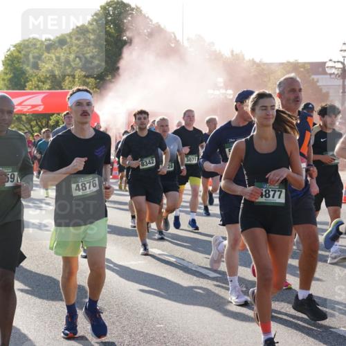 07.09.2025 - BARMER Alsterlauf Yannick Fuchs http://msf.ph/oto/8730942 07.09.2025 09:00:14 Laufen 519, 374, 59, 8342, 4876, 28, 3071, 29, 877, 4978 meine-sportfotos.de