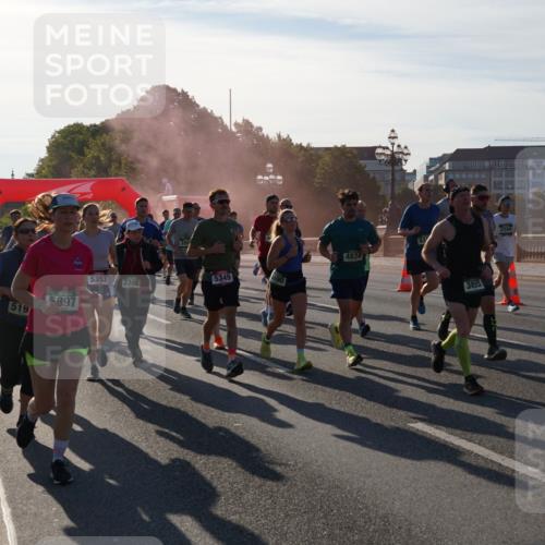 07.09.2025 - BARMER Alsterlauf Yannick Fuchs http://msf.ph/oto/8730975 07.09.2025 09:00:20 Laufen 5349, 5353, 2308, 5897, 519, 490, 4824, 3055, 2584 meine-sportfotos.de