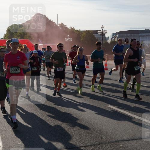 07.09.2025 - BARMER Alsterlauf Yannick Fuchs http://msf.ph/oto/8730979 07.09.2025 09:00:20 Laufen 4175, 4824, 2308, 5349, 5897, 5197, 3155, 5340 meine-sportfotos.de