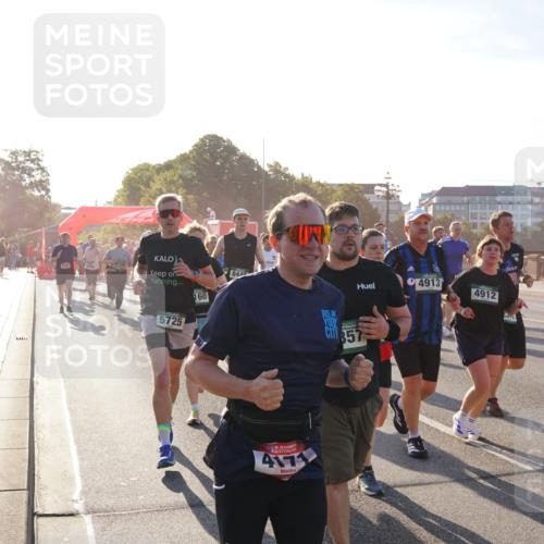 07.09.2025 - BARMER Alsterlauf Yannick Fuchs http://msf.ph/oto/8731047 07.09.2025 09:00:33 Laufen 4441, 4792, 5725, 160, 136, 4171, 857, 4913, 4912, 4304 meine-sportfotos.de
