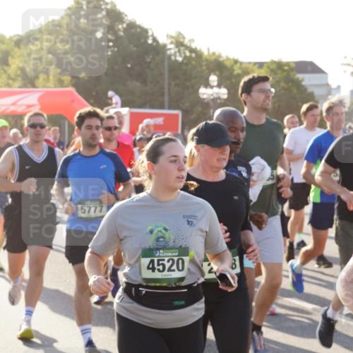 07.09.2025 - BARMER Alsterlauf Yannick Fuchs http://msf.ph/oto/8731131 07.09.2025 09:00:49 Laufen 5777, 4520, 19, 4505 meine-sportfotos.de