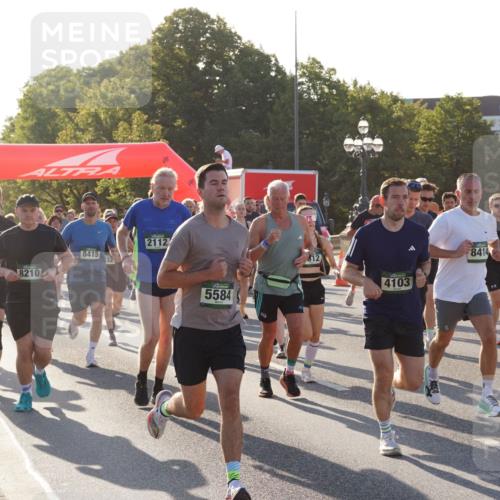 07.09.2025 - BARMER Alsterlauf Yannick Fuchs http://msf.ph/oto/8731153 07.09.2025 09:00:53 Laufen 5363, 8210, 8415, 2112, 5584, 12, 4103, 8414, 7, 485, 5 meine-sportfotos.de