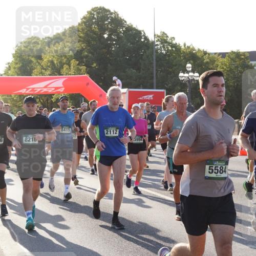 07.09.2025 - BARMER Alsterlauf Yannick Fuchs http://msf.ph/oto/8731161 07.09.2025 09:00:54 Laufen 8415, 2112, 2776, 8210, 3954, 15, 5584, 4103 meine-sportfotos.de