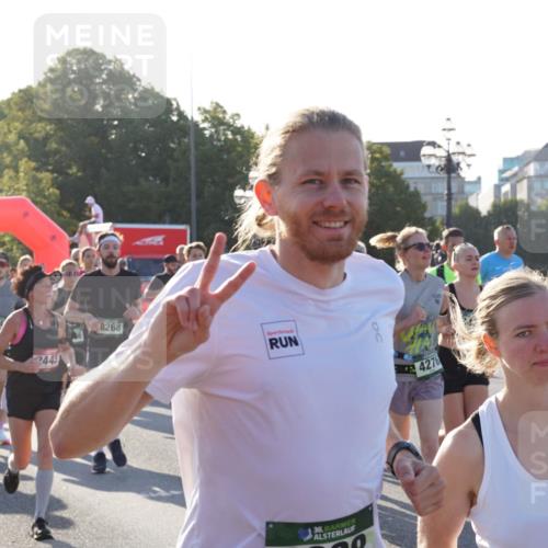 07.09.2025 - BARMER Alsterlauf Yannick Fuchs http://msf.ph/oto/8731178 07.09.2025 09:00:58 Laufen 554, 2445, 8268, 36, 4276, 5215 meine-sportfotos.de