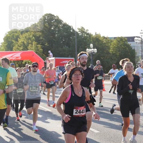 07.09.2025 - BARMER Alsterlauf Yannick Fuchs http://msf.ph/oto/8731180 07.09.2025 09:01:00 Laufen 3030, 530, 2693, 5543, 4979, 2445, 5775, 3721 meine-sportfotos.de