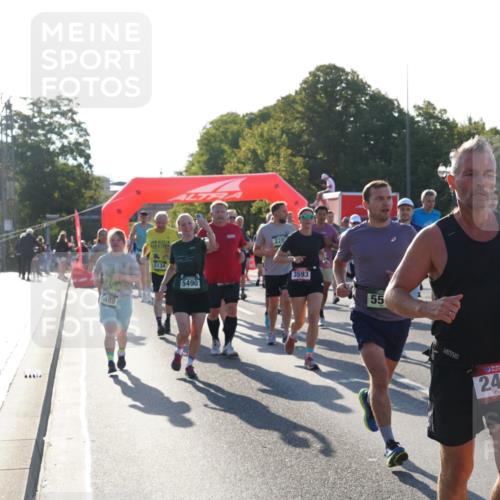 07.09.2025 - BARMER Alsterlauf Yannick Fuchs http://msf.ph/oto/8731252 07.09.2025 09:01:09 Laufen 44414, 489, 5134, 5490, 228, 3593, 55, 2498 meine-sportfotos.de