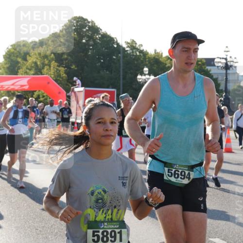 07.09.2025 - BARMER Alsterlauf Yannick Fuchs http://msf.ph/oto/8731306 07.09.2025 09:01:16 Laufen 4244, 3545, 36, 19, 36, 5694, 1440, 36, 5891, 5772 meine-sportfotos.de