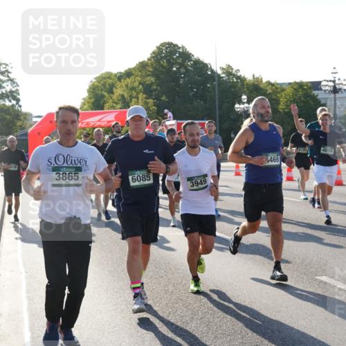 07.09.2025 - BARMER Alsterlauf Yannick Fuchs http://msf.ph/oto/8731375 07.09.2025 09:01:25 Laufen 5, 3865, 6085, 469, 3949, 6155, 4010, 498 meine-sportfotos.de