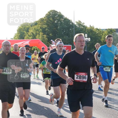 07.09.2025 - BARMER Alsterlauf Yannick Fuchs http://msf.ph/oto/8731396 07.09.2025 09:01:27 Laufen 8436, 8417, 2685, 626, 2896, 3437, 2416 meine-sportfotos.de
