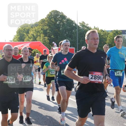 07.09.2025 - BARMER Alsterlauf Yannick Fuchs http://msf.ph/oto/8731397 07.09.2025 09:01:28 Laufen 5607, 6261, 3436, 8417, 36, 2896, 3437, 2416 meine-sportfotos.de