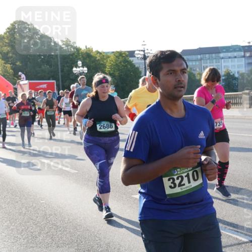 07.09.2025 - BARMER Alsterlauf Yannick Fuchs http://msf.ph/oto/8731433 07.09.2025 09:01:33 Laufen 4507, 4508, 4084, 2686, 36, 3210, 735 meine-sportfotos.de