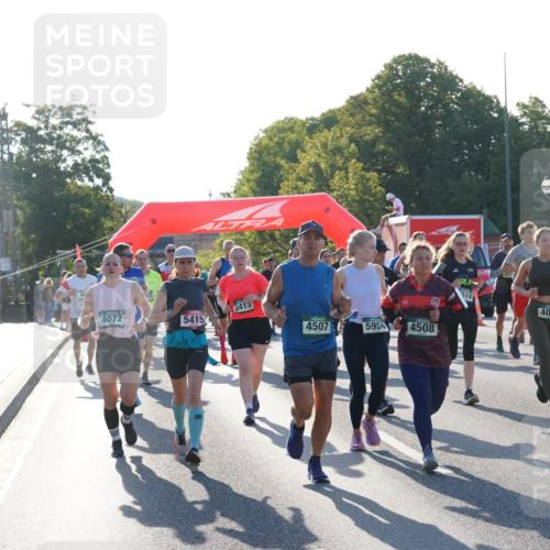 07.09.2025 - BARMER Alsterlauf Yannick Fuchs http://msf.ph/oto/8731445 07.09.2025 09:01:35 Laufen 3413, 4072, 5415, 4507, 5954, 4508, 514, 385, 4084 meine-sportfotos.de