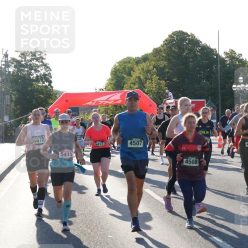 07.09.2025 - BARMER Alsterlauf Yannick Fuchs http://msf.ph/oto/8731455 07.09.2025 09:01:36 Laufen 072, 5415, 3413, 4507, 4508, 4084 meine-sportfotos.de